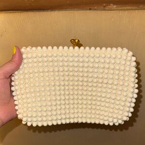 Grandee Bead Elegant Cream Beaded Clutch